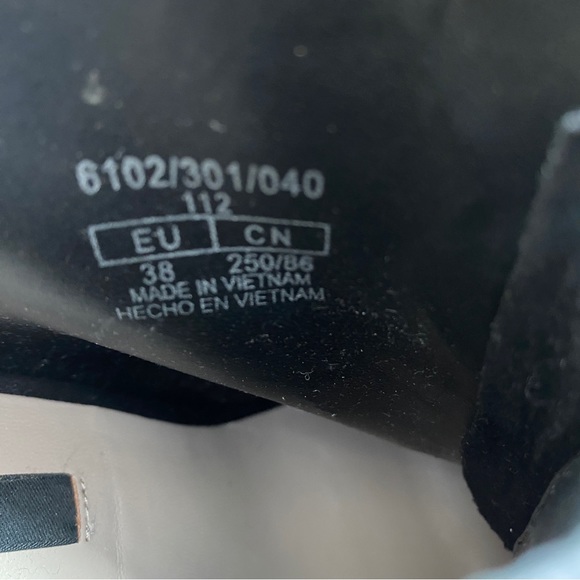 Zara High Heel Booties Black Suede Gold Zipper Front Women's Size 38 (US 7.5) - Picture 8 of 9